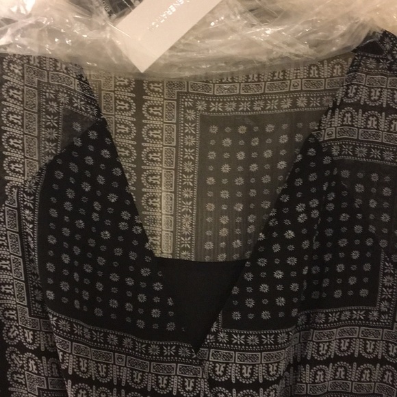 BCBG Romper Black and white Handkerchief pattern - Picture 7 of 8